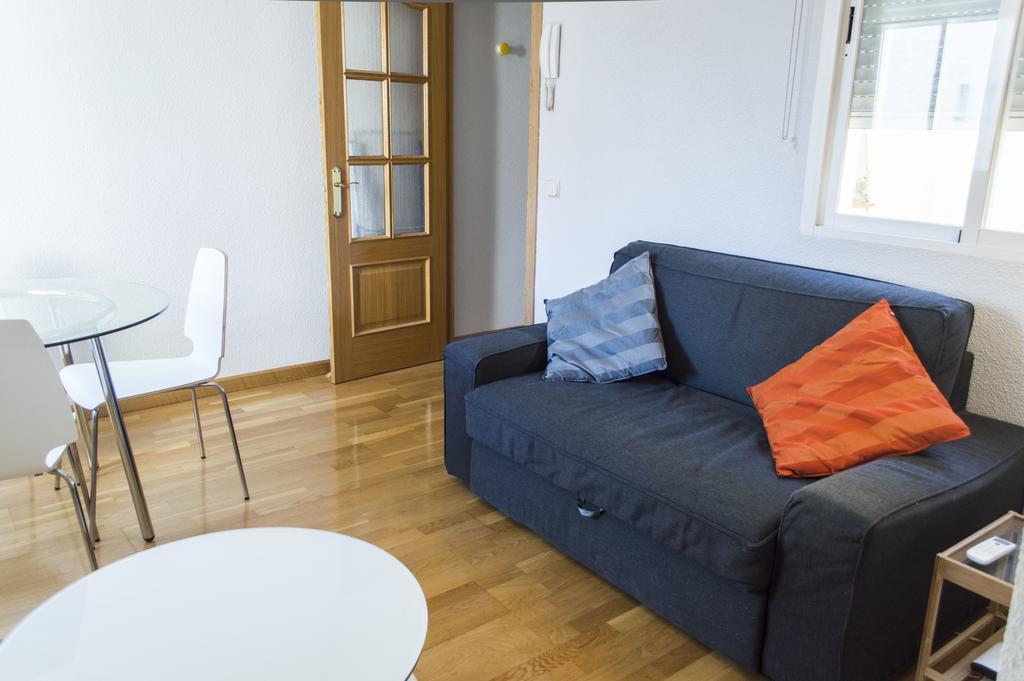 For You Rentals Reina Sofia Apartment Temporal Df21 Madrid Exterior photo
