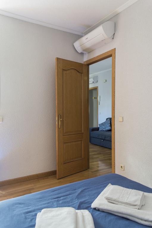 For You Rentals Reina Sofia Apartment Temporal Df21 Madrid Exterior photo