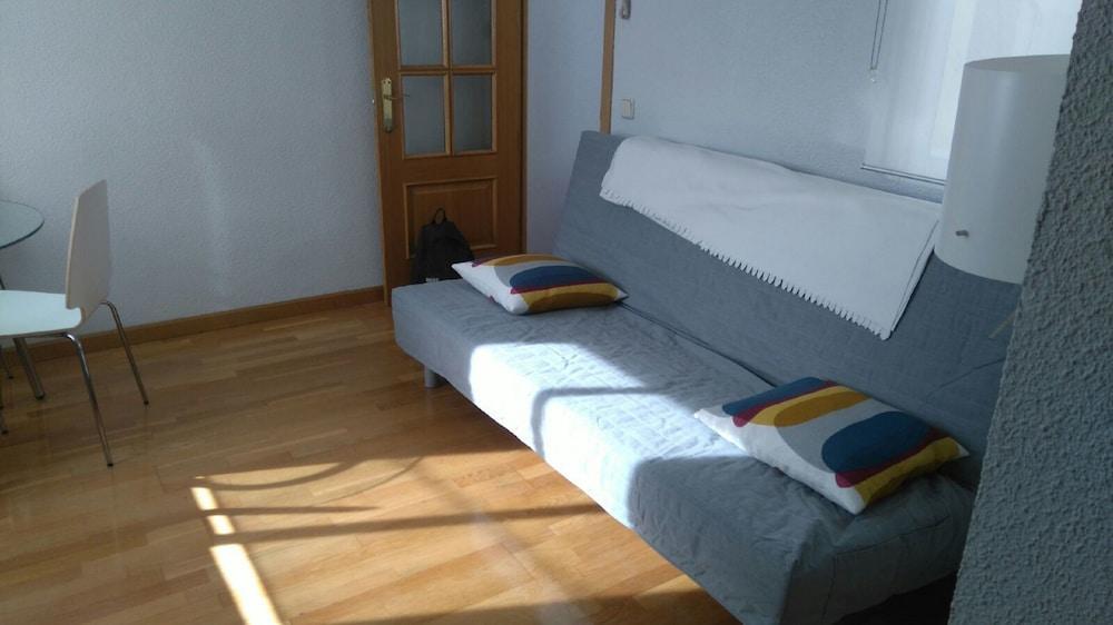 For You Rentals Reina Sofia Apartment Temporal Df21 Madrid Exterior photo